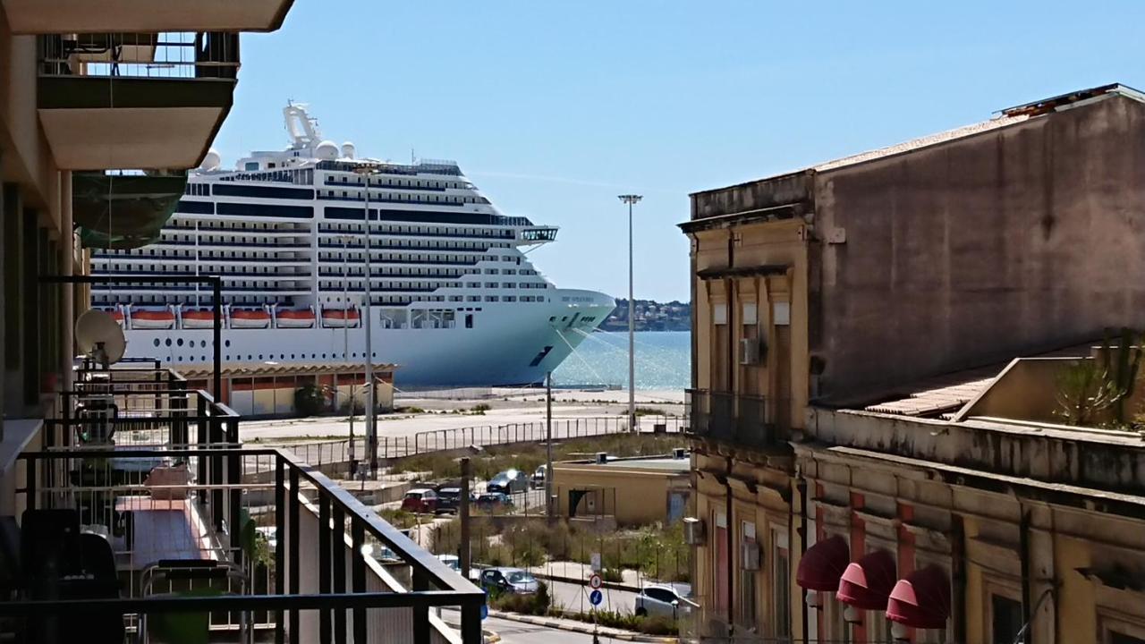 Agora Syracuse Extérieur photo